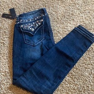 Miss Me mid rise skinny jean